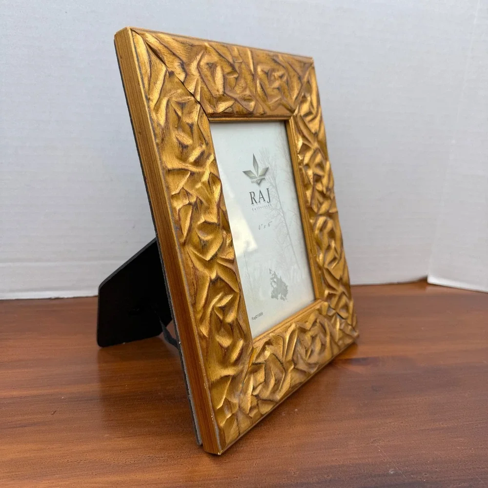 Vintage Raj Collection Gold Textured 4x6 Picture Frame Crinkle Design